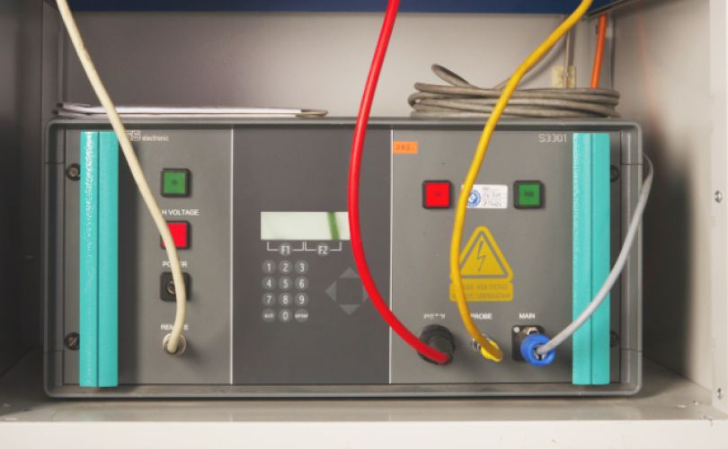 Schaltschrankprüfung nach höchsten Standards
